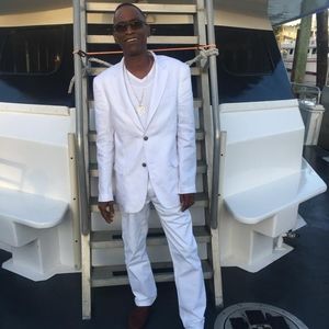 Meet your Posher, Cornel